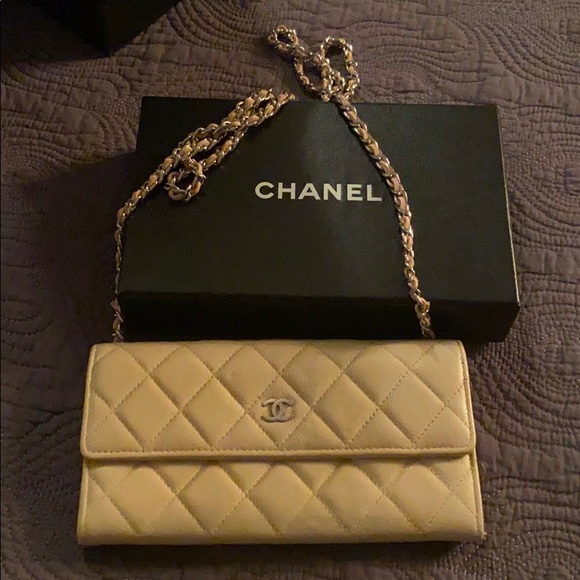Authentic Chanel Woc - Picture 1 of 9